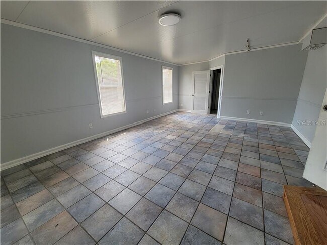 Building Photo - 7413 Crock Ave