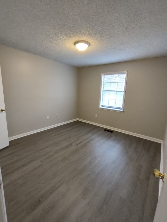 Building Photo - NW Alpha 1 LLC