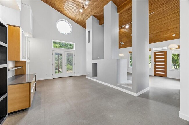 Building Photo - 5714 Penny Creek Dr