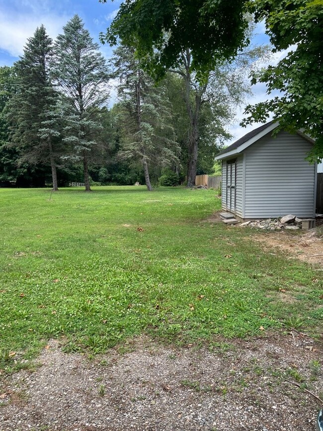 Building Photo - Private Country Oasis Minutes from Southbe...