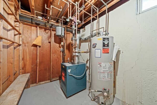 Building Photo - 2436 Rhonda Dr