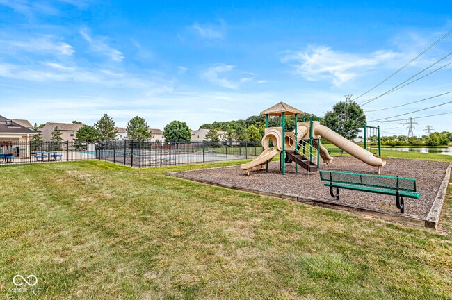 Building Photo - 7928 States Bend Dr