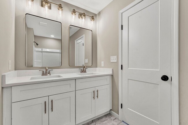 Building Photo - Charming 4 Bedroom Haven in Laurens