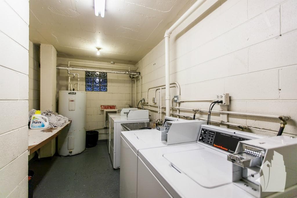 Building Photo - 1443 N Dearborn St