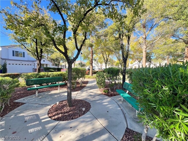 Building Photo - 6164 Bridgeport Hills Ave