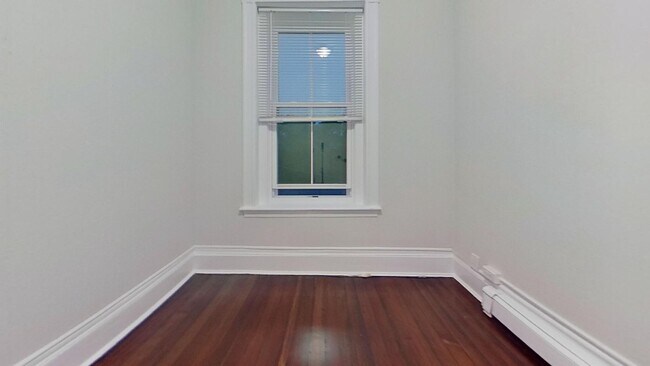Building Photo - Cambridge St 4 Bed