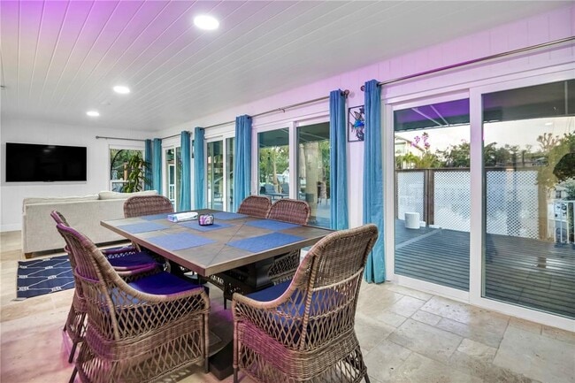 Building Photo - 31 Lands End Ln