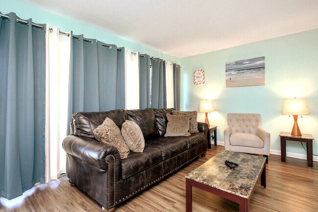 Building Photo - 4000 Gulf Terrace Dr