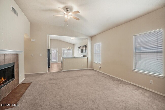 Building Photo - 2932 Pino Triste Dr