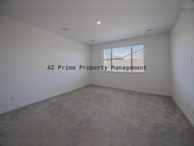 Building Photo - 4607 S 111th Dr