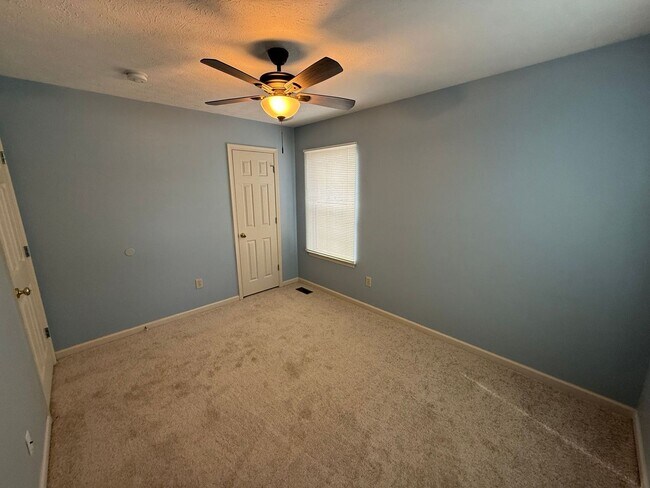 Building Photo - Charming 3-Bedroom Home in Newport News! "ASK ABOUT OUR ZERO DEPOSIT"