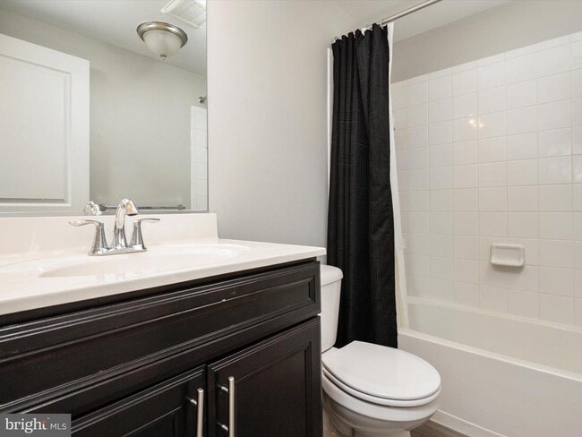 Building Photo - 2321 Marion Rd