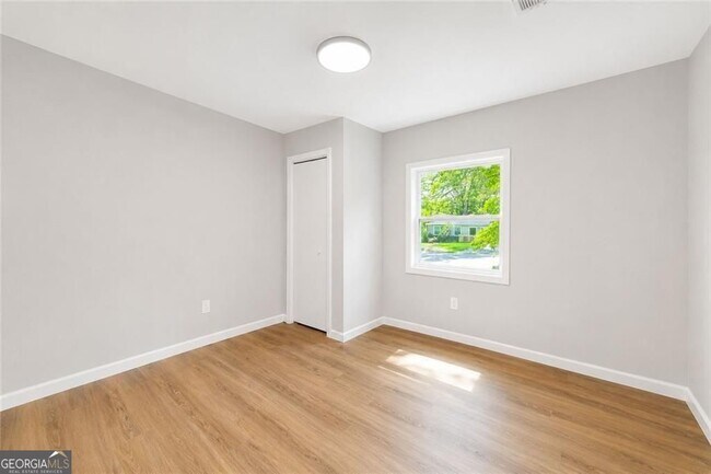 Building Photo - 1639 Bridgeport Dr NW