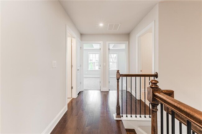 Building Photo - 5499 Terrace Bend Pl