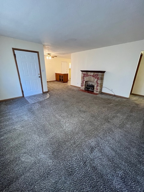 Living Room - 1935 S Wedgewood Ave