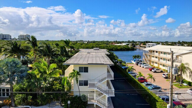 Building Photo - 6520 N Ocean Blvd