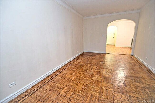 Building Photo - 41-30-41-46 46th St