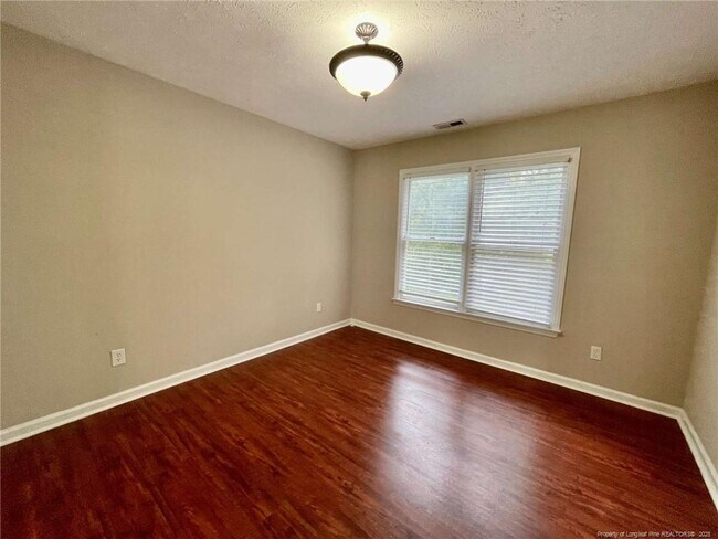 Building Photo - 5775 Sonora Pl
