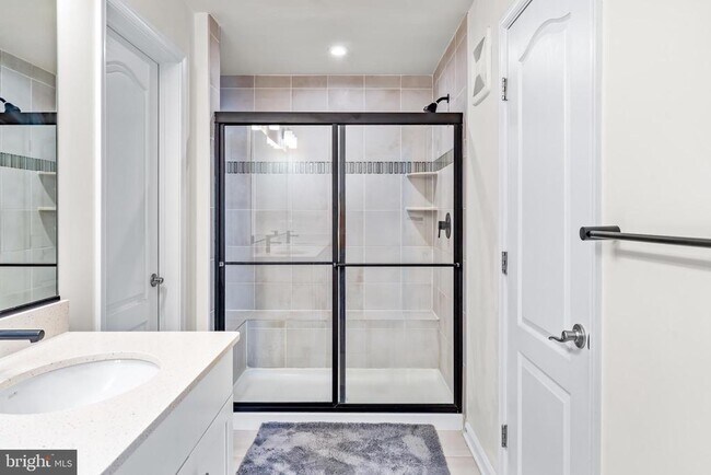 Building Photo - 4520 Reaney Ln