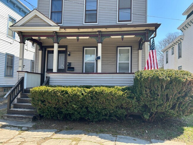 Building Photo - 114 S Melcher St