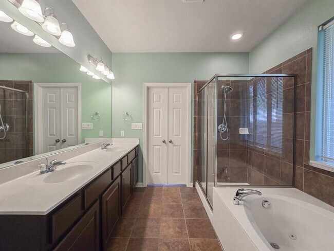 Building Photo - 508 Hidden Brook Ln