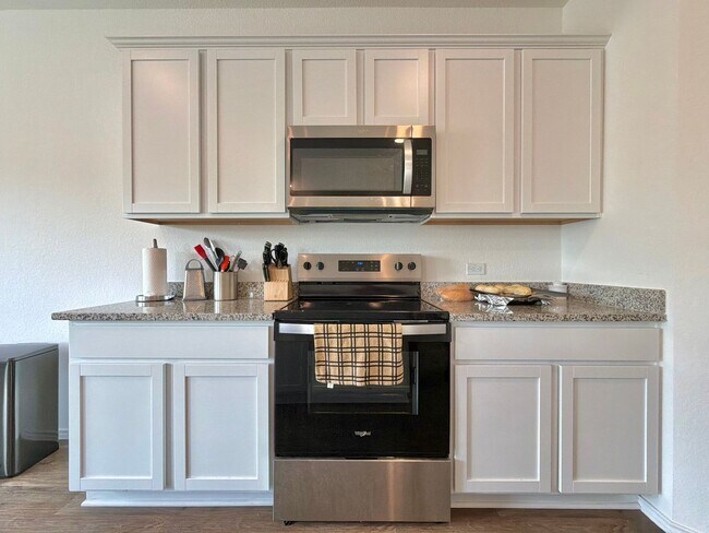 Building Photo - 14812 Afleet Alex St