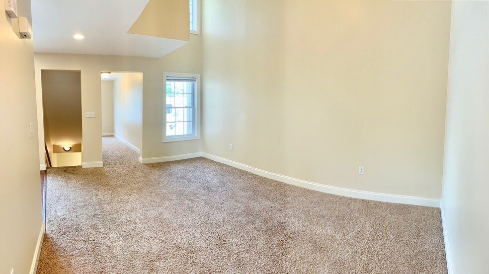 Building Photo - 405 Treyson Ln