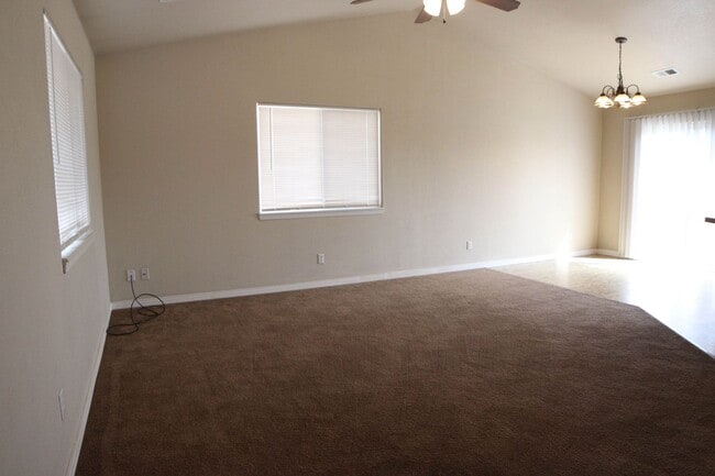 Building Photo - 310 S Rachel Ave