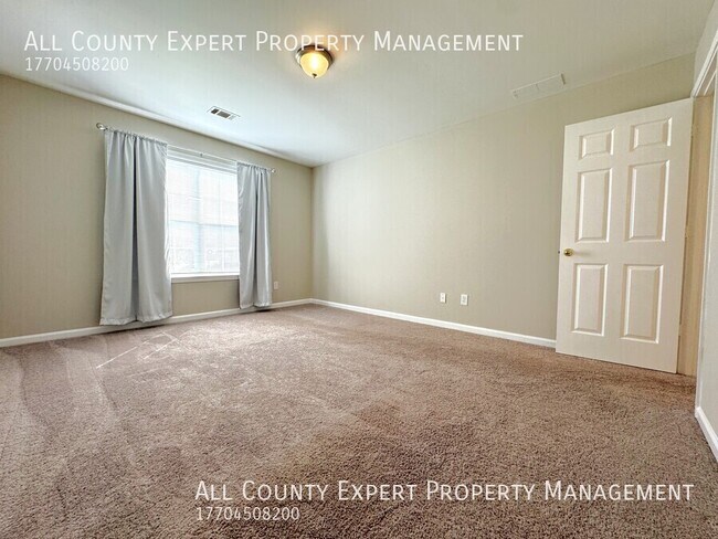 Building Photo - 1794 Taylor Oaks Dr