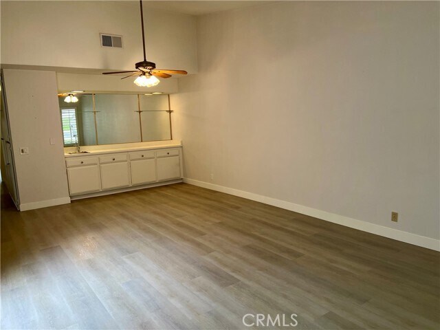 Building Photo - 15933 Alta Vista Dr