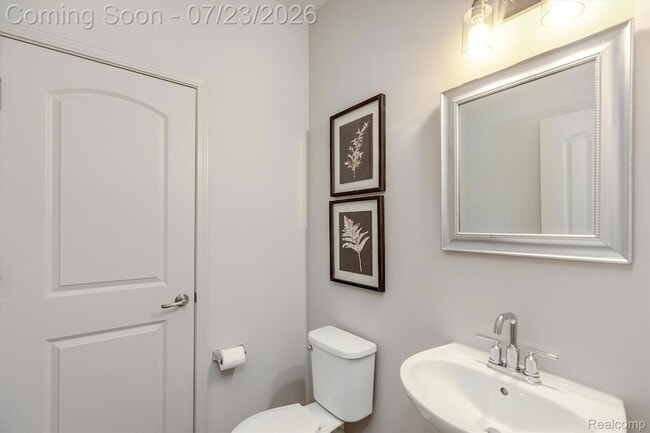 Building Photo - 3032 Hydrangea Ln
