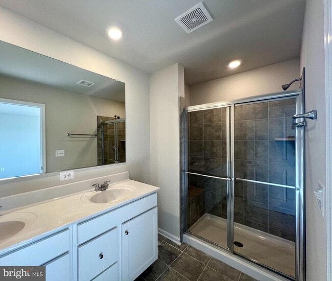 Building Photo - 253 Telluride Wy