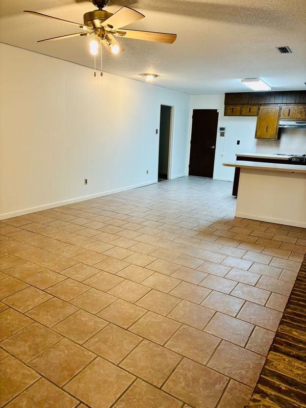 Building Photo - 816 Teresa Dr