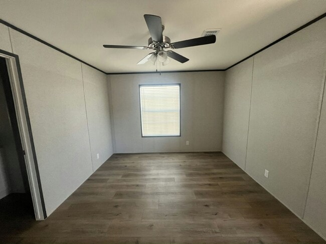 Building Photo - 15 Park Pl