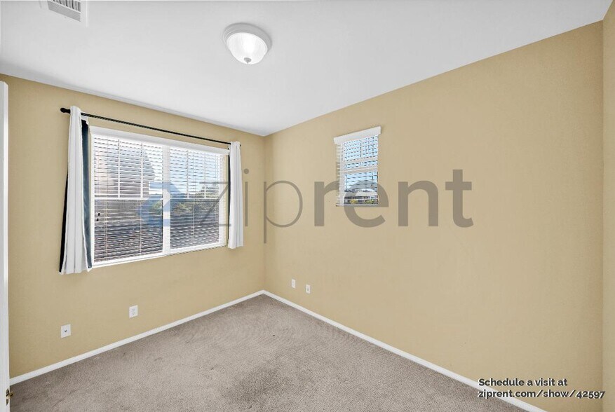 Building Photo - 24162 Willowbrooke Ct