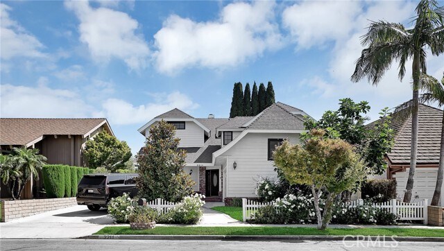 Building Photo - 2211 Silk Tree Dr