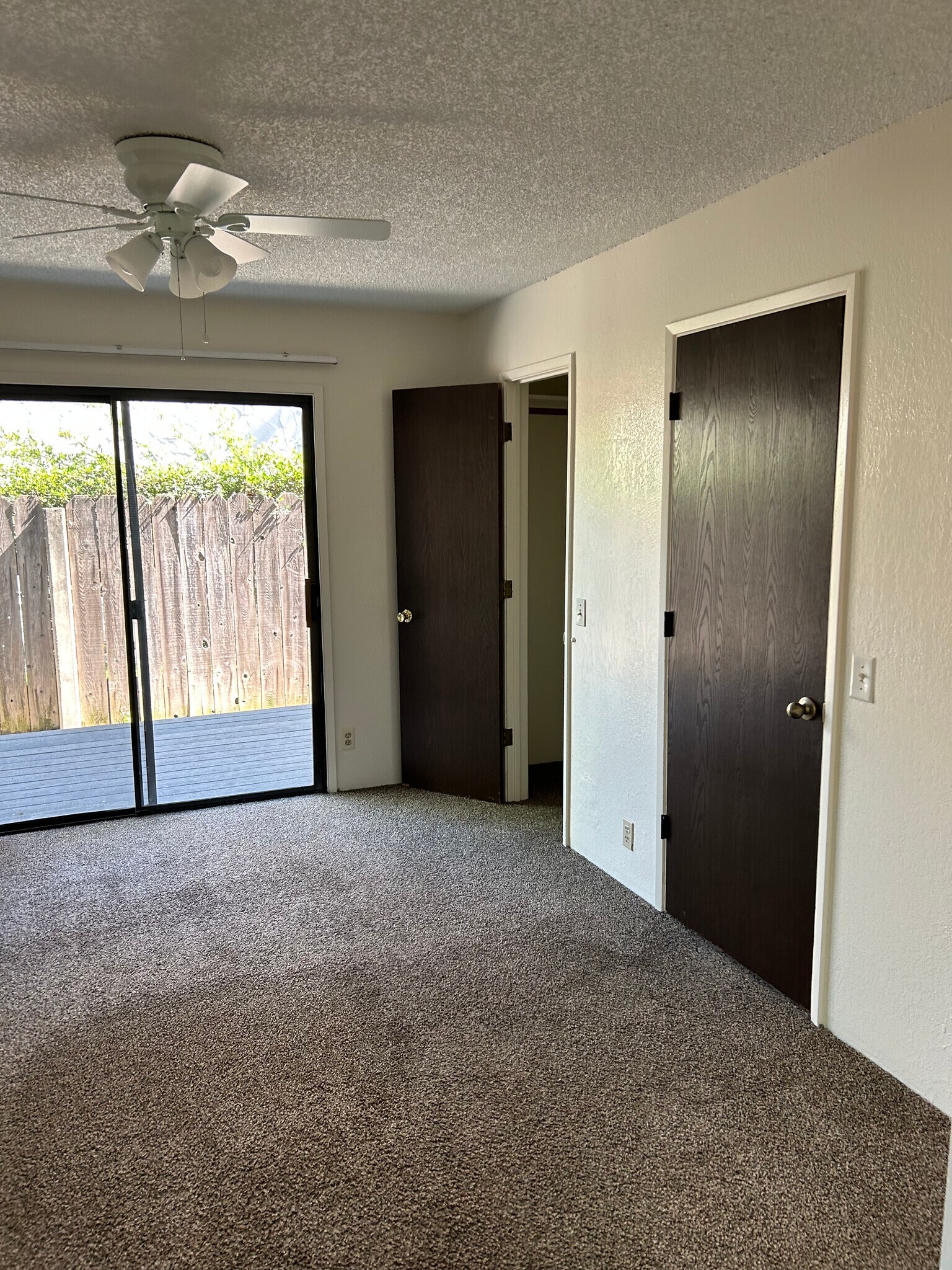 Building Photo - 335 Lake Blvd