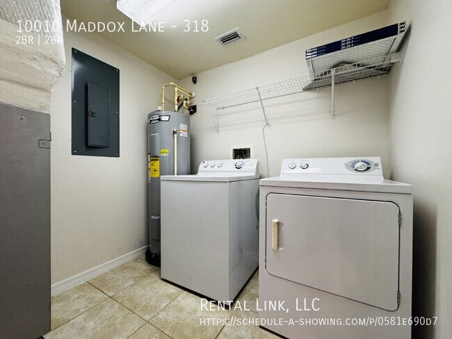 Building Photo - 10010 Maddox Ln