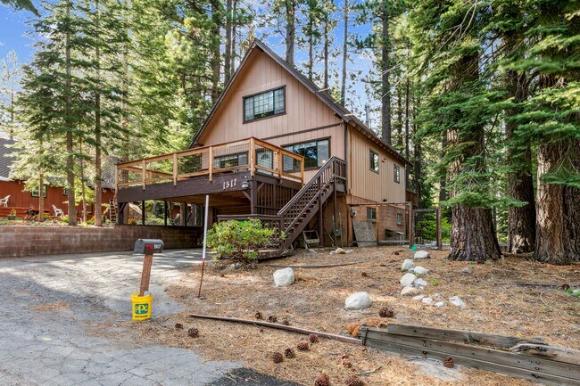 Primary Photo - 1517 Plumas Cir