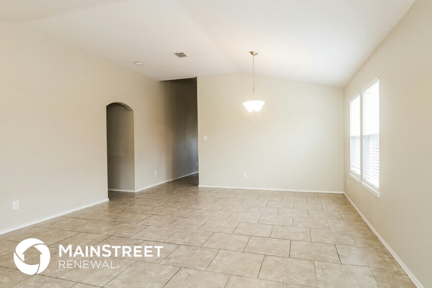 Building Photo - 1229 Spring Water Dr