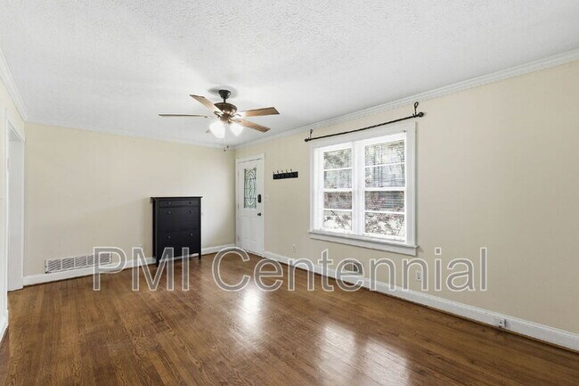 Building Photo - 2649 Homeland Dr