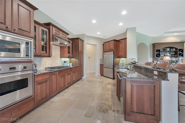 Building Photo - 2543 Marquesa Royale Ln