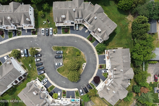 Building Photo - 302 Villa Dr