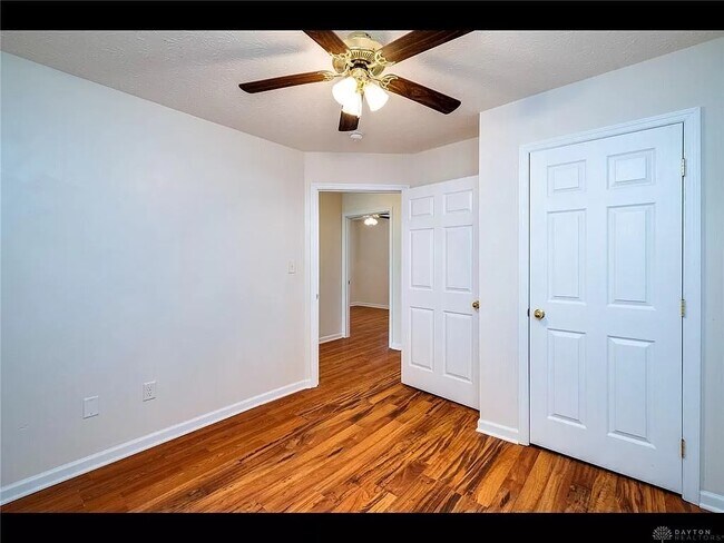 Building Photo - 2808 Woodman Dr