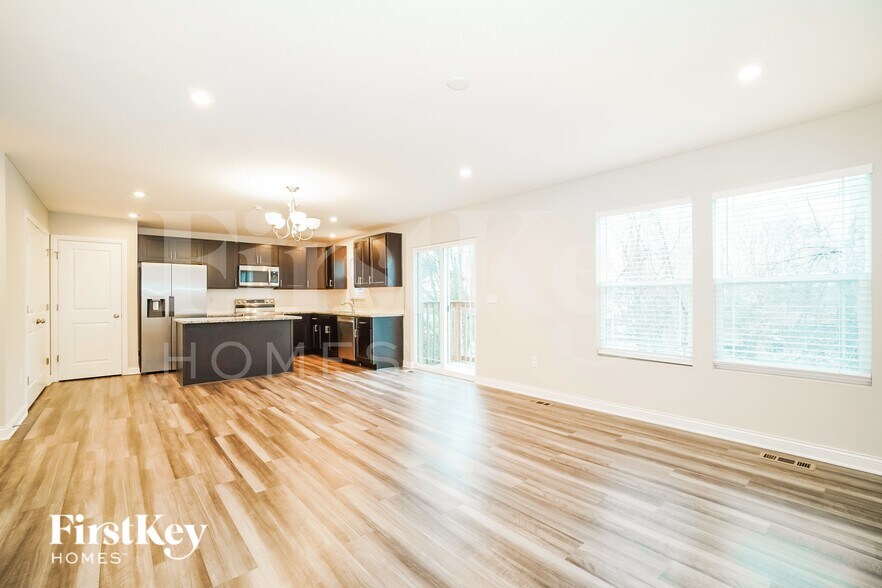 Building Photo - 1904 Ream Dr