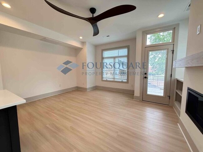 Building Photo - Modern 4-Bed / 4-Bath Townhome with Covered Patio, Deck & Garage – Inside the Beltline Near Downt...