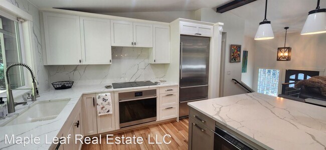 Building Photo - 3 br, 3 bath House - 20911 30th Dr SE