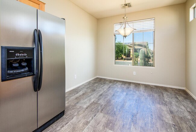 Building Photo - 42607 W Constellation Dr