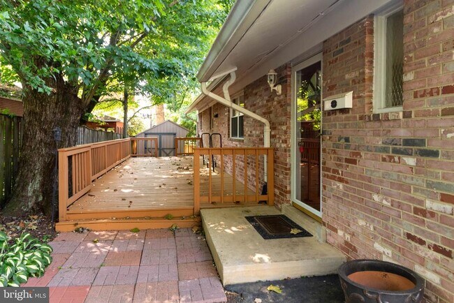 Primary Photo - 1168 Kensington Rd