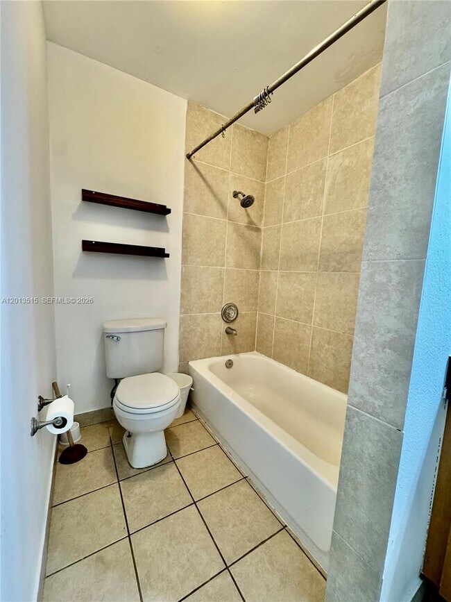Building Photo - 4044 NW 87th Ave